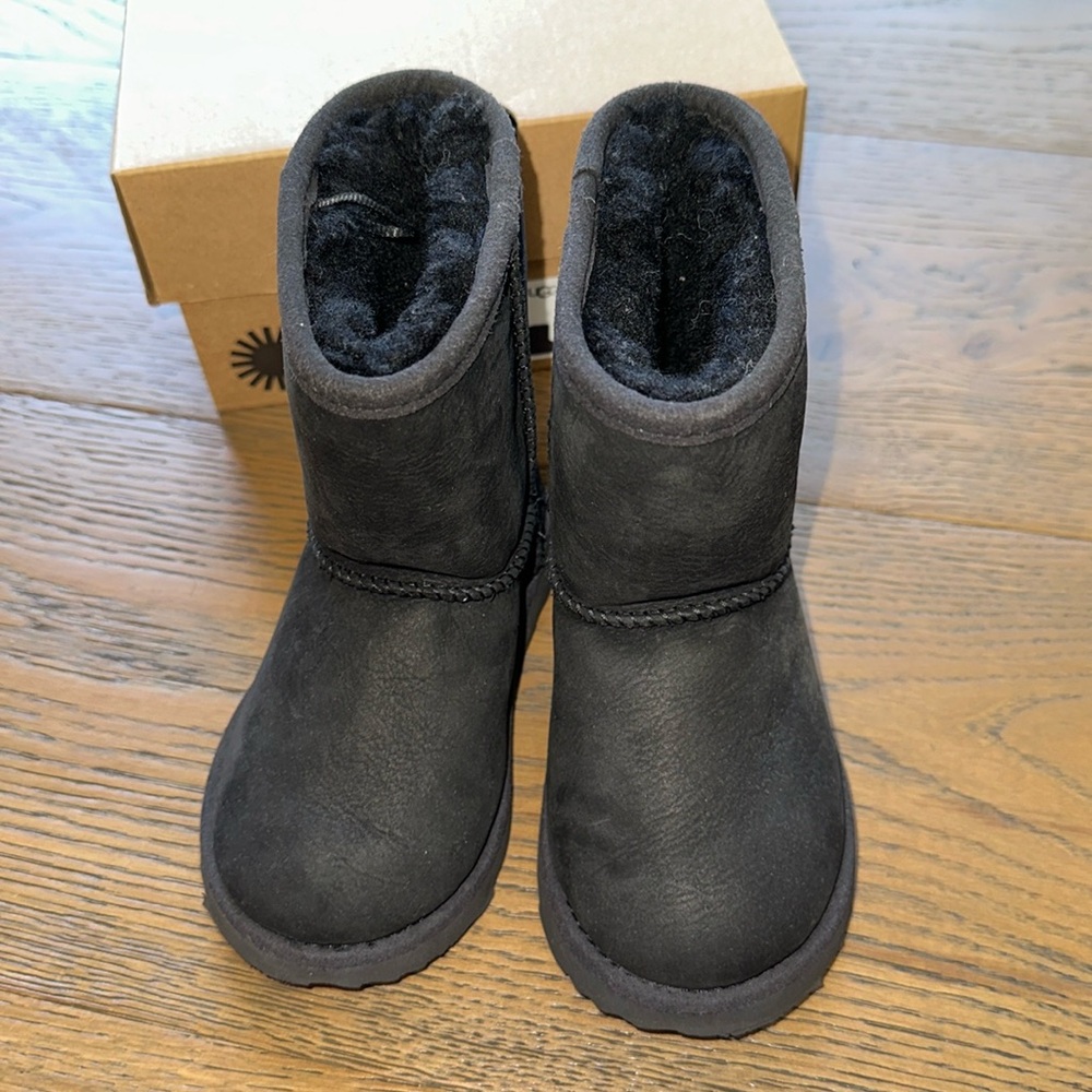 Classic Ugg Toddler Boot